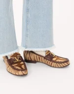 Valentino Vlogo Signature Pony-Effect Calfskin Loafer 20Mm - Image 8